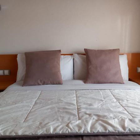 Hotel Viaurelia Montblanc Buitenkant foto