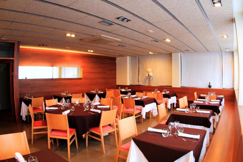 Hotel Viaurelia Montblanc Buitenkant foto